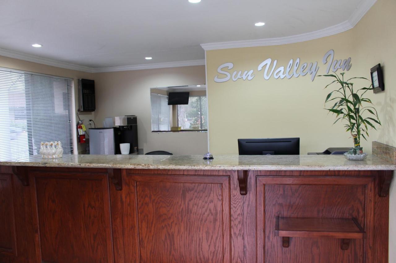 Sun Valley Inn Pleasant Hill Esterno foto