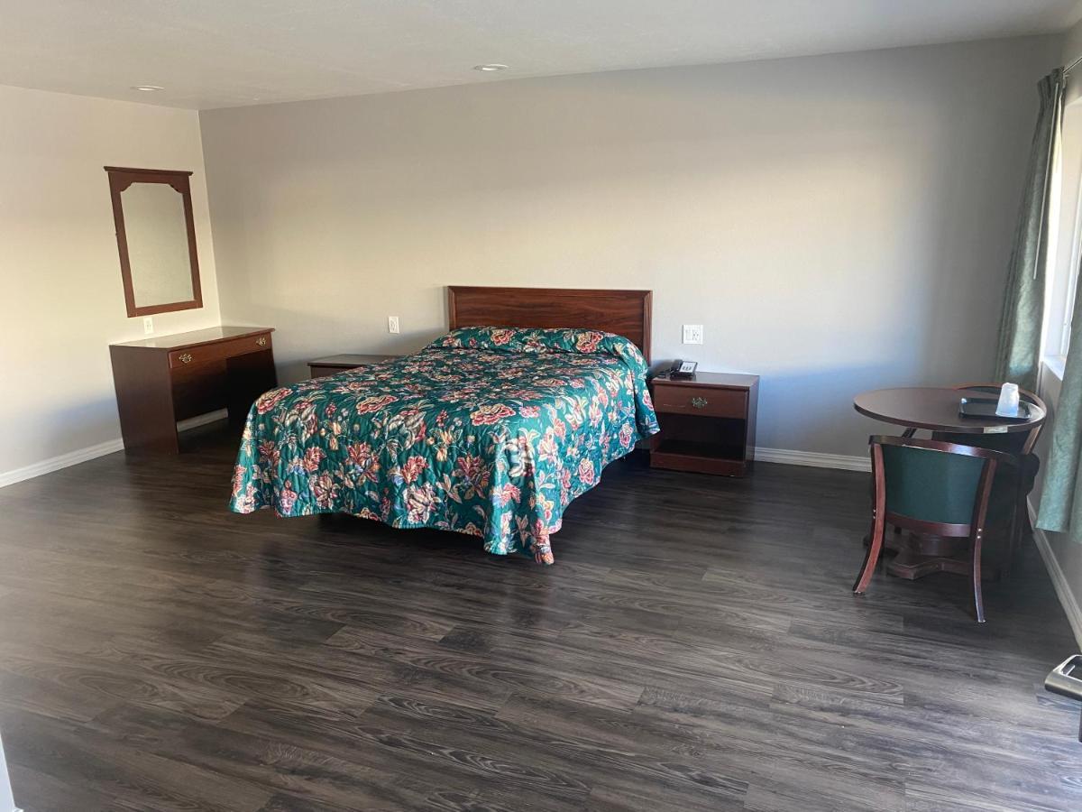 Sun Valley Inn Pleasant Hill Esterno foto