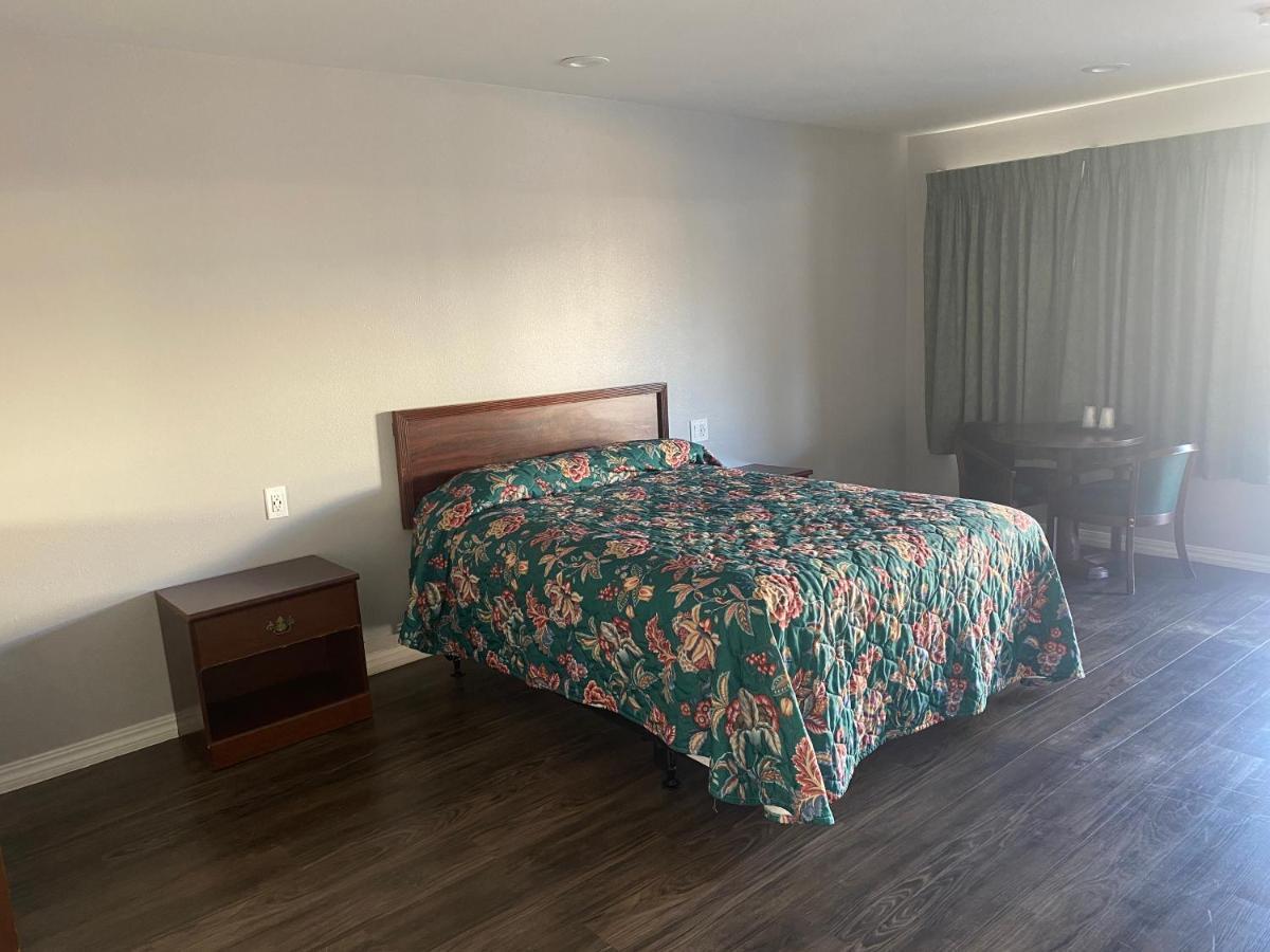 Sun Valley Inn Pleasant Hill Esterno foto